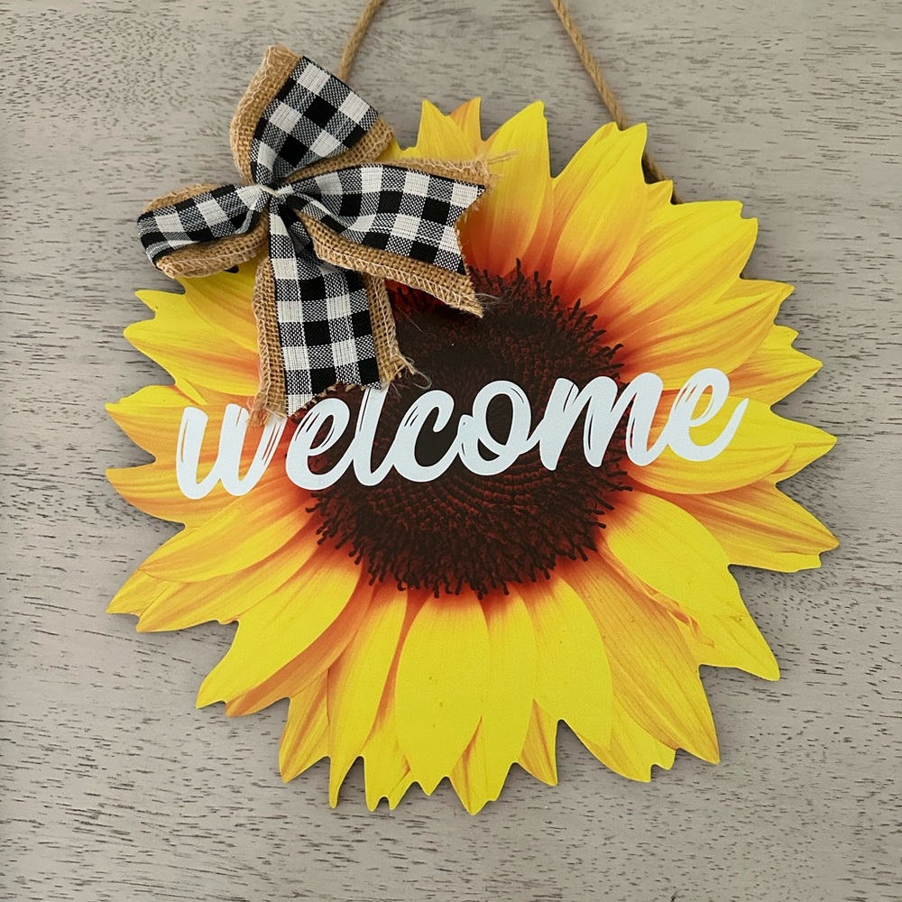 Sunflower Welcome Sign with Bow